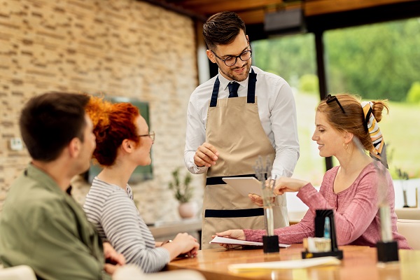 L’arte del servizio: cosa rende unica l’esperienza nel nostro ristorante