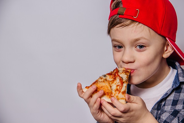 Le migliori pizze per i palati dei bambini: ingredienti e consigli